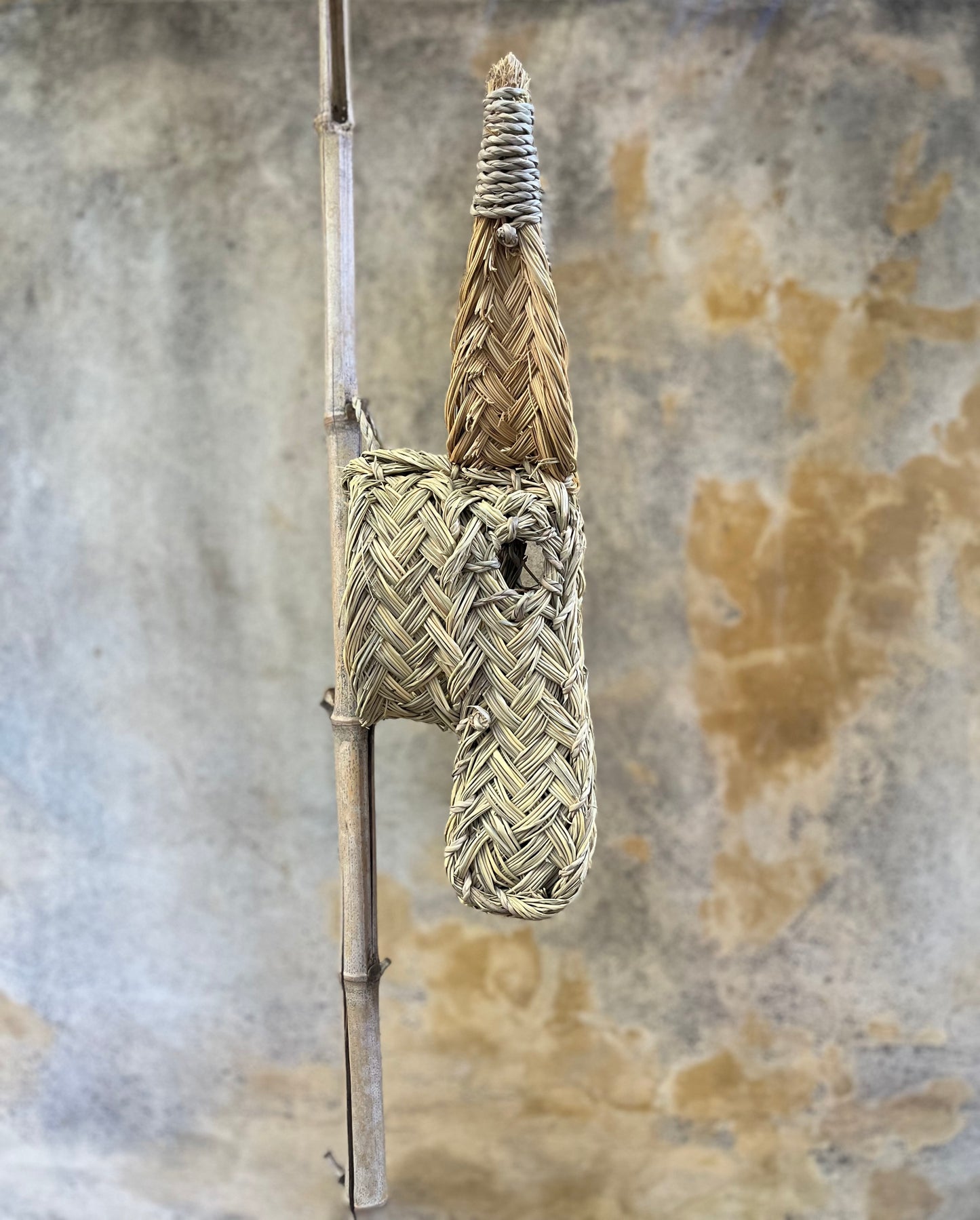 Trophée mural tête de chèvre en paille tressée